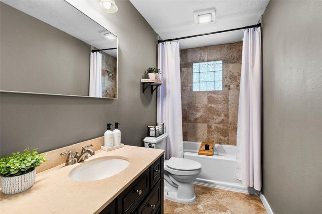 9919 Loch Dane Drive, Houston, TX 77070