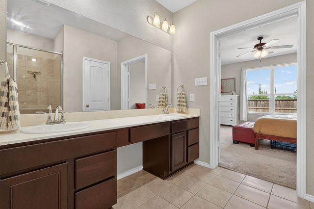 2042 Clearmist Way, Royse City, TX 75189