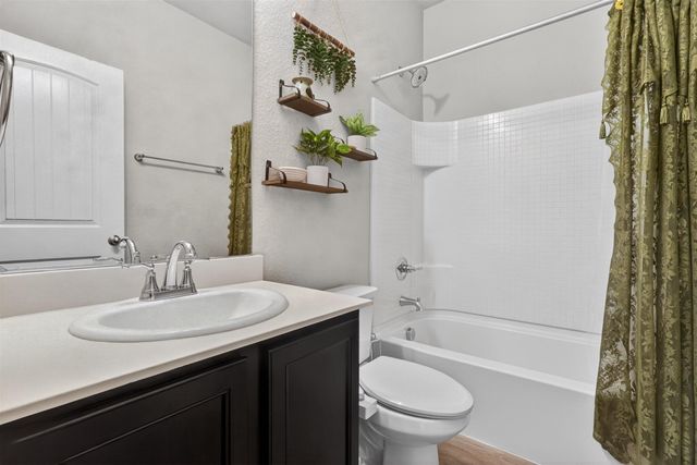 2042 Clearmist Way, Royse City, TX 75189