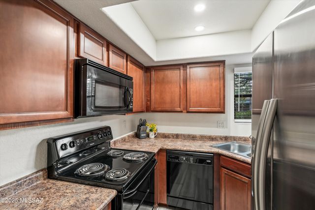 5800 N Kolb Rd Unit 1104, Tucson, AZ 85750