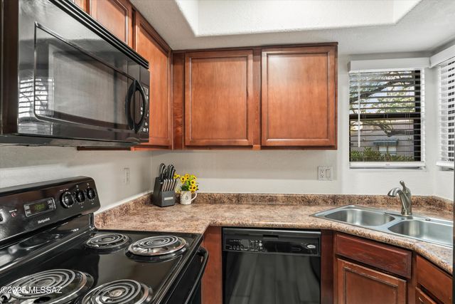 5800 N Kolb Rd Unit 1104, Tucson, AZ 85750