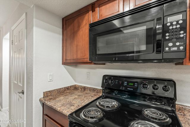 5800 N Kolb Rd Unit 1104, Tucson, AZ 85750
