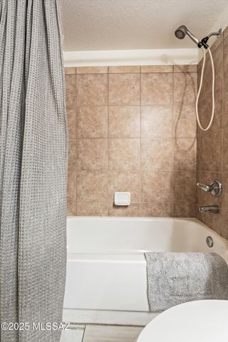 5800 N Kolb Rd Unit 1104, Tucson, AZ 85750