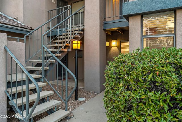 5800 N Kolb Rd Unit 1104, Tucson, AZ 85750