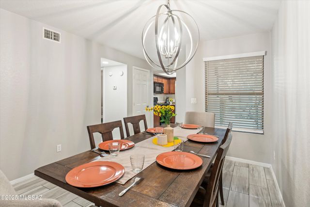 5800 N Kolb Rd Unit 1104, Tucson, AZ 85750