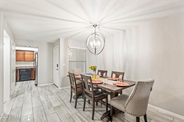 5800 N Kolb Rd Unit 1104, Tucson, AZ 85750