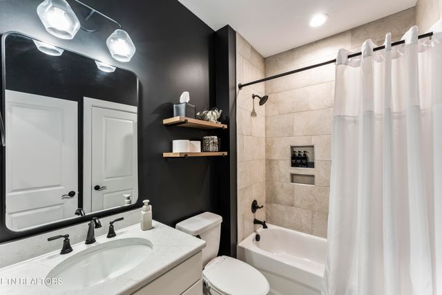 2815 Green Summers Rd, Knoxville, TN 37938