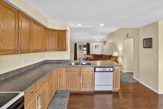 1043 Mckimmy Drive, Beaverton, MI 48612