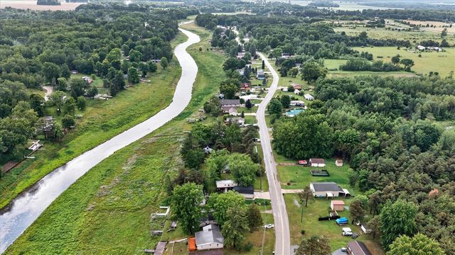 1043 Mckimmy Drive, Beaverton, MI 48612
