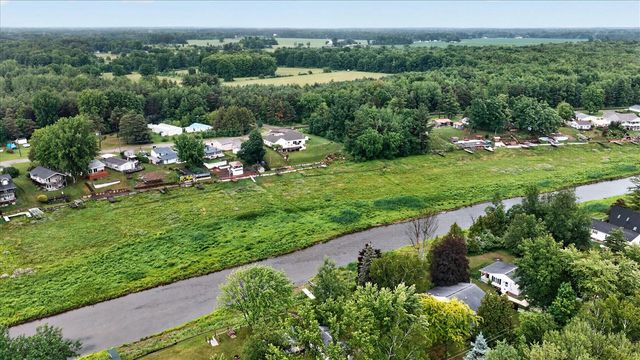 1043 Mckimmy Drive, Beaverton, MI 48612