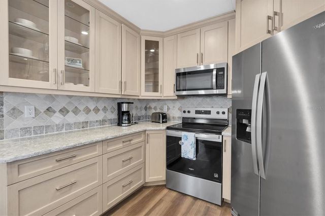 528 77TH AVENUE, St Pete Beach, FL 33706
