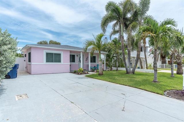 528 77TH AVENUE, St Pete Beach, FL 33706