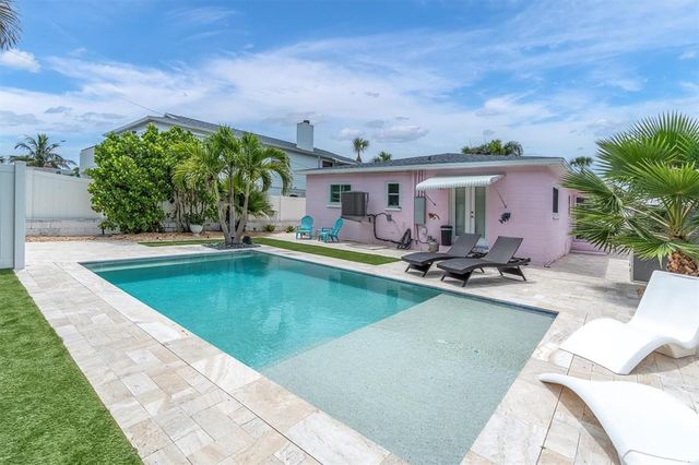 528 77TH AVENUE, St Pete Beach, FL 33706