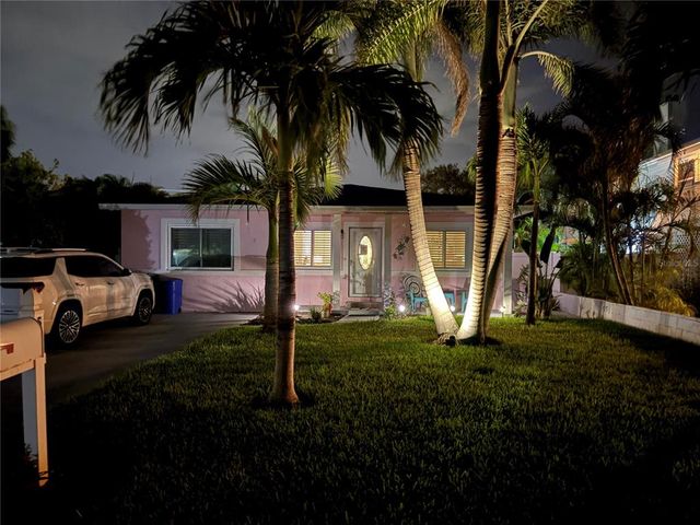 528 77TH AVENUE, St Pete Beach, FL 33706