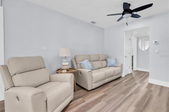 528 77TH AVENUE, St Pete Beach, FL 33706