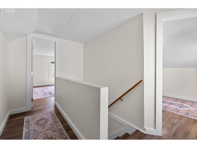 7024 N ALBINA Ave N, Portland, OR 97217