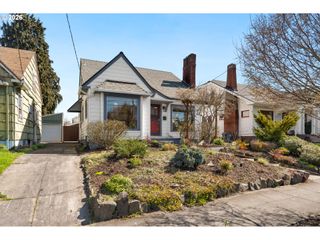 7024 N ALBINA Ave N, Portland, OR 97217