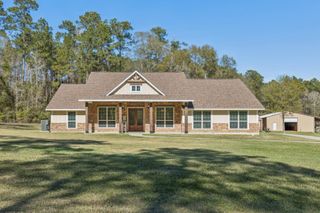 118 Roosevelt Street, Shepherd, TX 77371