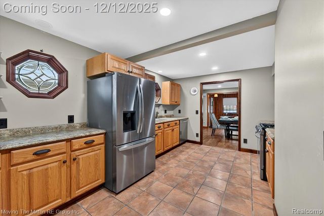 30760 Bayview Drive, Gibraltar, MI 48173