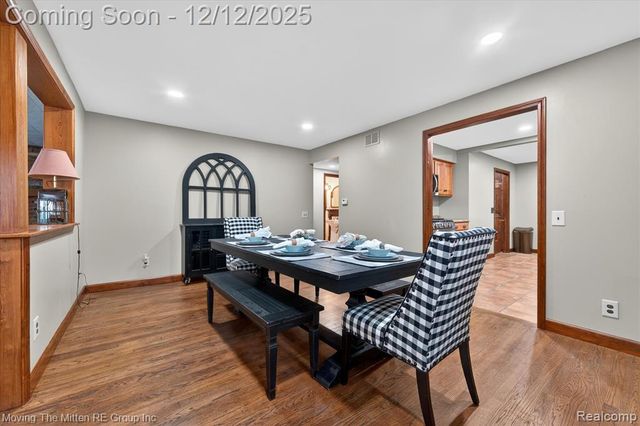 30760 Bayview Drive, Gibraltar, MI 48173