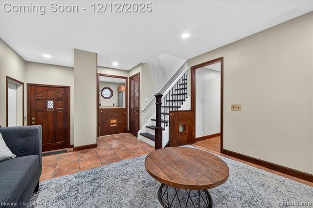 30760 Bayview Drive, Gibraltar, MI 48173