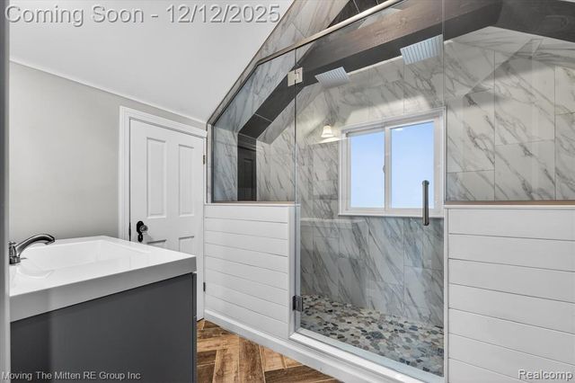 30760 Bayview Drive, Gibraltar, MI 48173