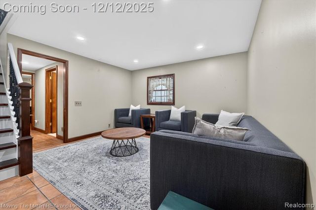 30760 Bayview Drive, Gibraltar, MI 48173