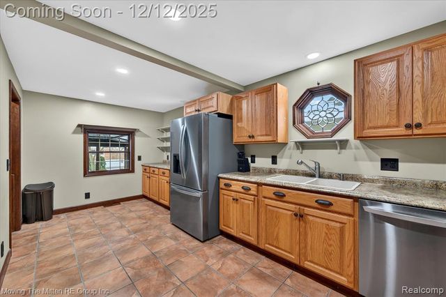 30760 Bayview Drive, Gibraltar, MI 48173