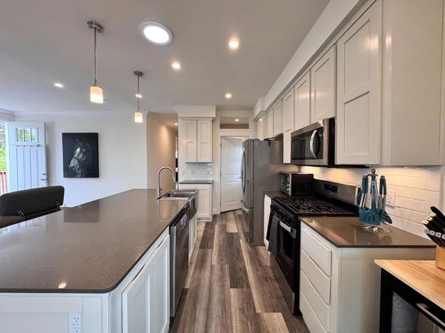 12 Pelican Circle, Half Moon Bay, CA 94019