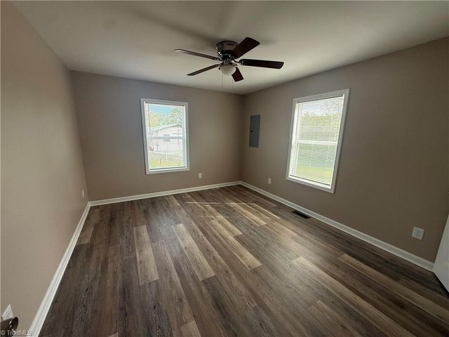 909 Eleanor Drive, Lexington, NC 27295