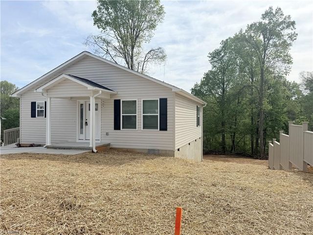 909 Eleanor Drive, Lexington, NC 27295