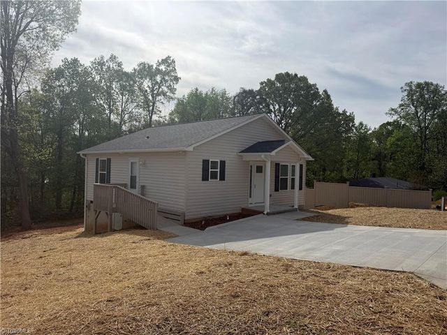 909 Eleanor Drive, Lexington, NC 27295