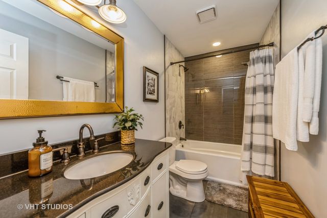 603 Arlington Parkway, Sleepy Hollow, IL 60118