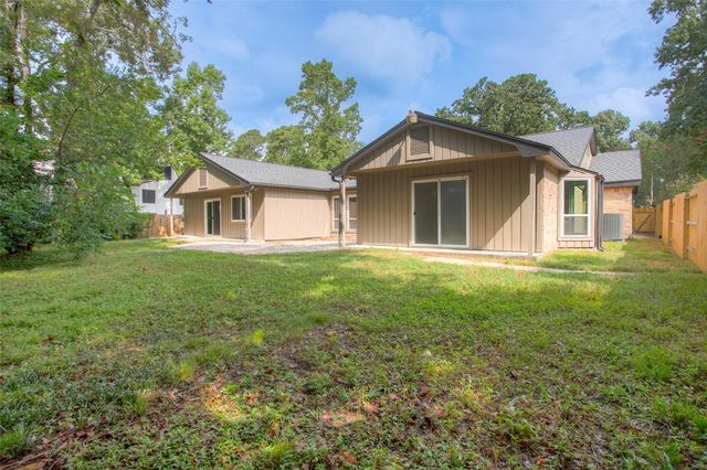 24605 Camwood Ct Road, Huntsville, TX 77320