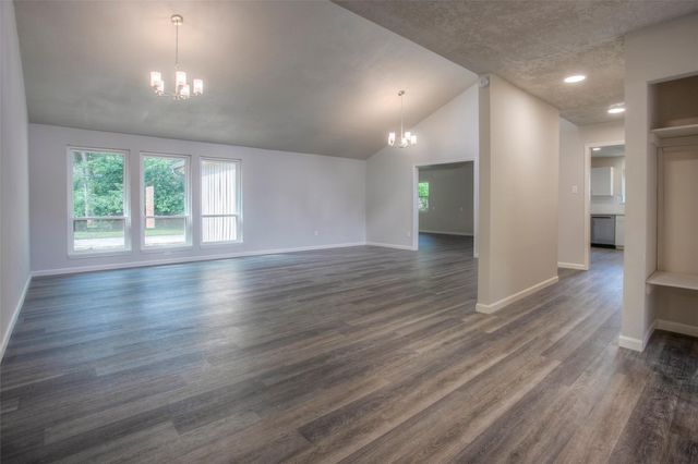 24605 Camwood Ct Road, Huntsville, TX 77320