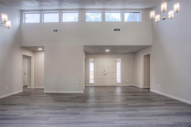 24605 Camwood Ct Road, Huntsville, TX 77320