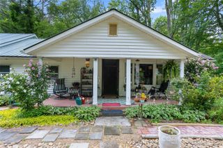 524 Clear Creek Road, Burnsville, NC 28714