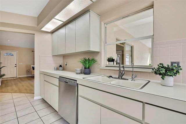 6071 ZIRKELS CIRCLE, Brooksville, FL 34604