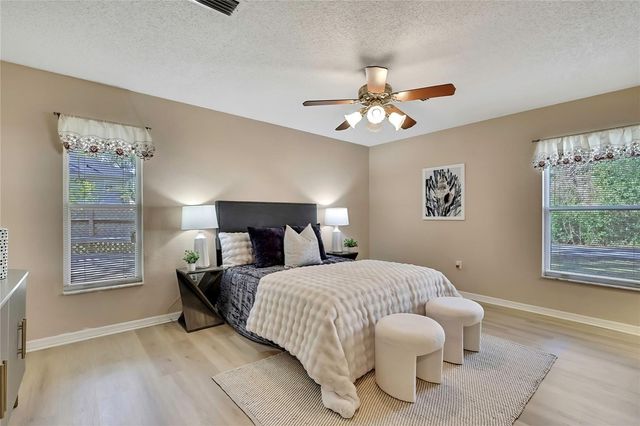 6071 ZIRKELS CIRCLE, Brooksville, FL 34604