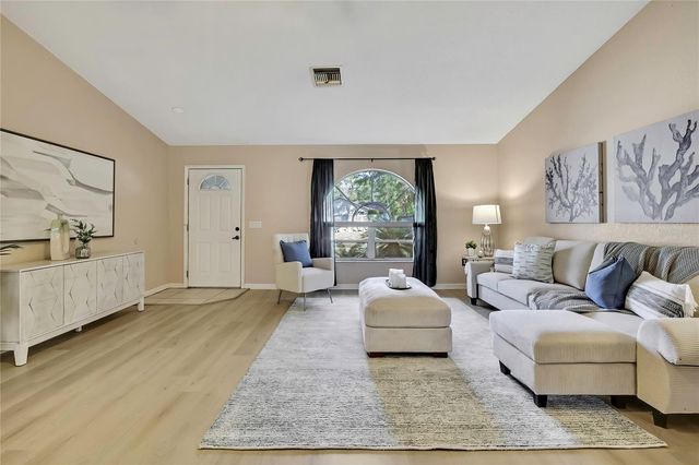 6071 ZIRKELS CIRCLE, Brooksville, FL 34604