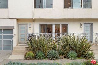 2101 Ocean Avenue 3, Santa Monica, CA 90405