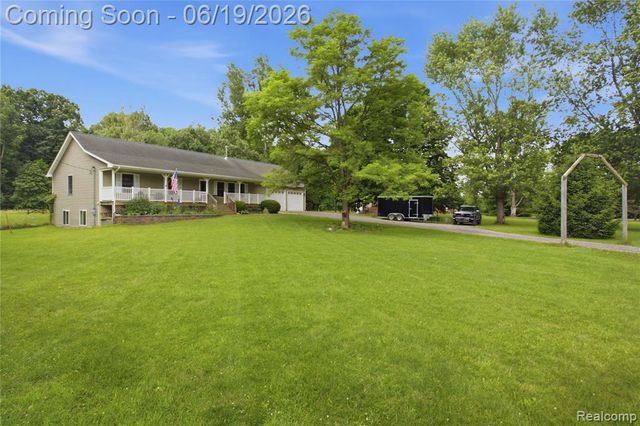 5739 Suntar Valley Drive, Fowlerville, MI 48836