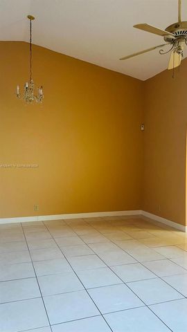 7394 NW 34th St, Lauderhill, FL 33319