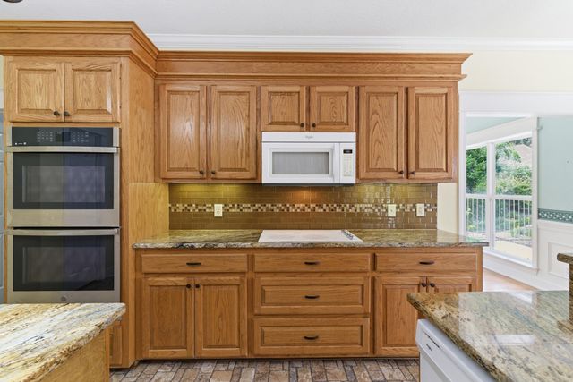 166 Steep Hollow, Hattiesburg, MS 39402
