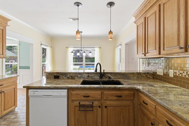 166 Steep Hollow, Hattiesburg, MS 39402