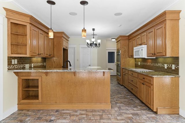166 Steep Hollow, Hattiesburg, MS 39402