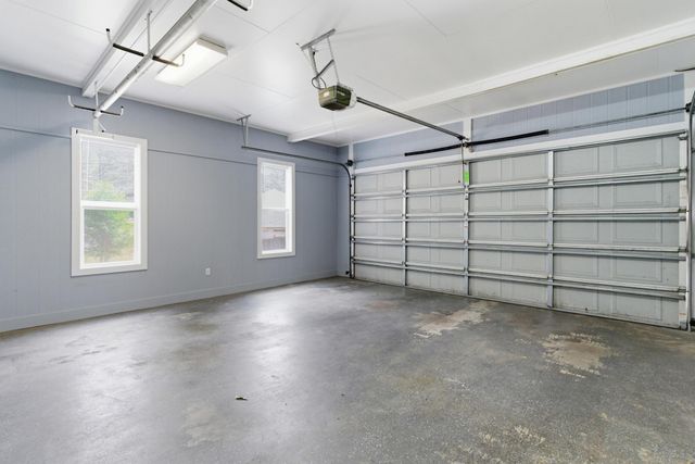 166 Steep Hollow, Hattiesburg, MS 39402