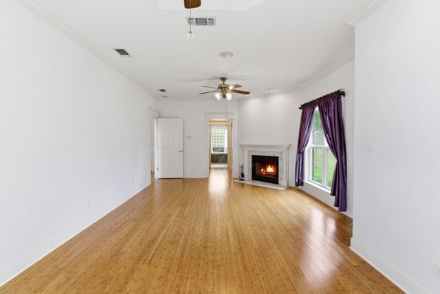 166 Steep Hollow, Hattiesburg, MS 39402
