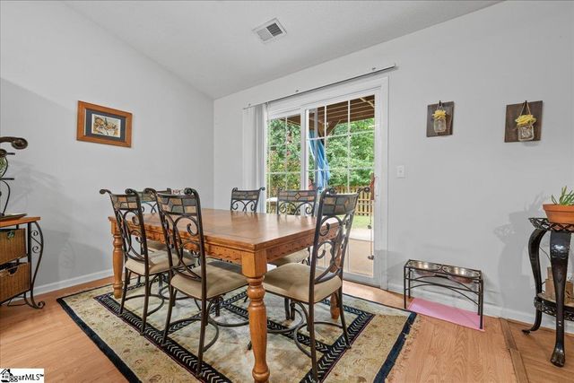 658 Timber Walk Drive, Simpsonville, SC 29681