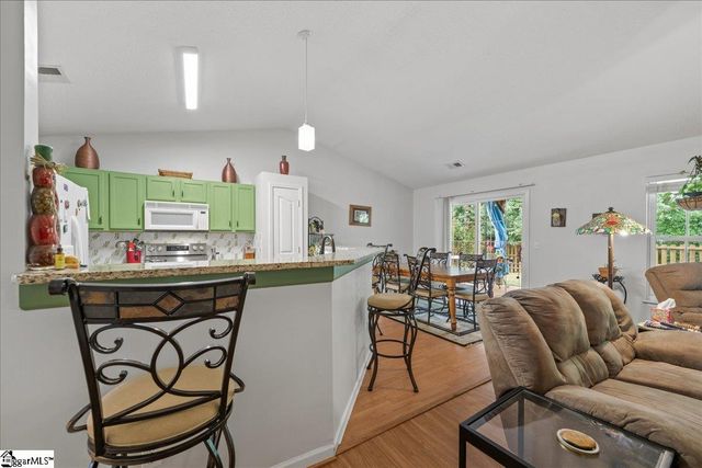 658 Timber Walk Drive, Simpsonville, SC 29681
